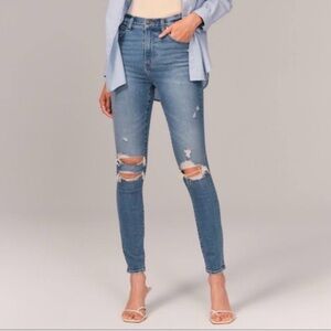 Abercrombie & Fitch Distressed Skinny Jeans 0 / 25
